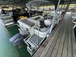 2003 Lowe Sun-cruiser Trinidad 200 Pontoon