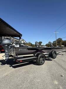 25hp Xtreme Flat with Trolling Motor & Depth Finder